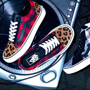 Vans “ Plaids Not Dead” Edition
